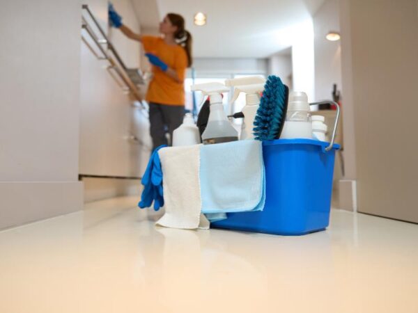 Stop Overlooking Hidden Cleaning Problems With a Cleaning Company in Farmington Hills, MI